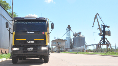 Nuevos accesos al puerto de Barranqueras: firmaron el contrato y las obras comienzan en abril