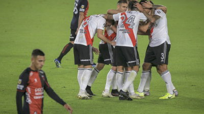 River le puso un freno al andar de Colón y quedó escolta en la Zona A