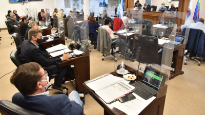Salarios de magistrados: diputados hablan de jury y jueces reaccionan