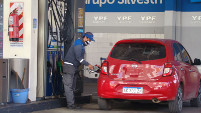 Volvieron a aumentar la nafta y el gasoil un 5 por ciento