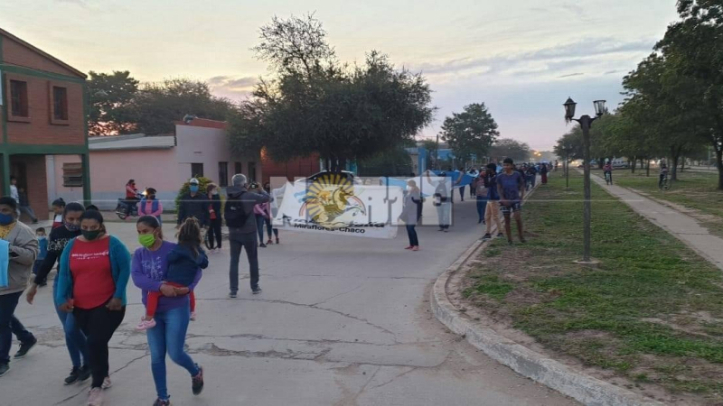 Marcha y protesta de familias criollas en Miraflores por el conflicto de tierras