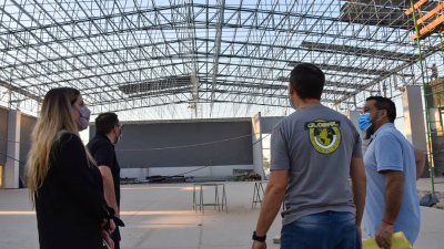 Pérez Pons recorrió obras claves para Sáenz Peña