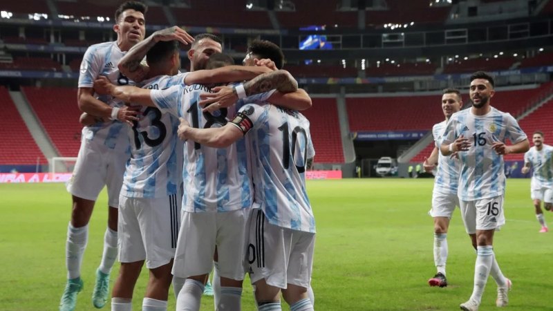 Argentina ganó el clásico rioplatense con gol de Guido Rodríguez