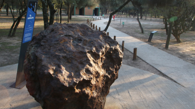 Toneladas de meteoritos chaqueños se venden por internet fuera del país