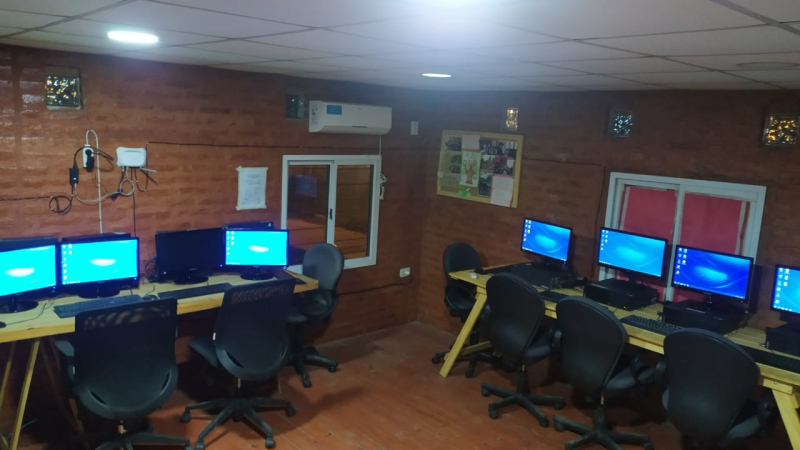 Voy con Vos inauguró una sala digital en la localidad de Tres Isletas