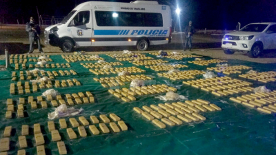 Desbaratan cargamento de casi 500 kilos de droga en Villa Ángela