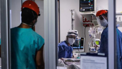 Confirmaron 12 muertes y 20.020 contagios en las últimas 24 horas