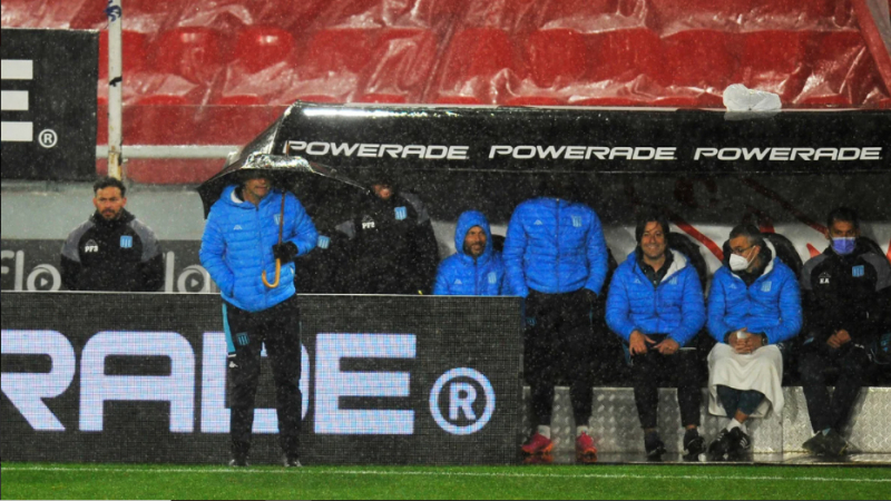 Pizzi dejó de ser el técnico de Racing