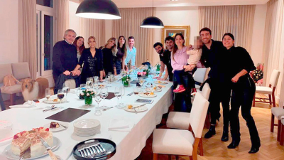 Escándalo por la foto del cumpleaños de Fabiola Yañez en Olivos