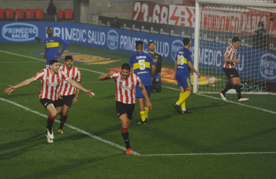 Estudiantes venció a Boca, que no puede ganar en la Liga