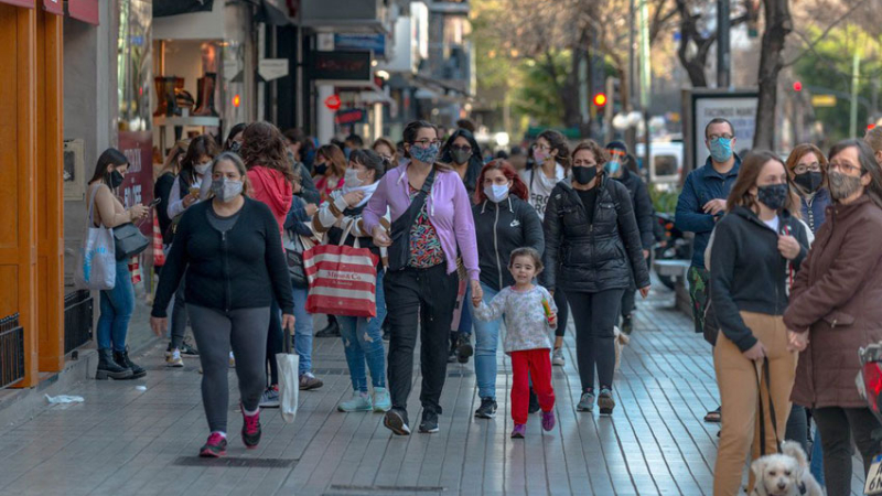 Confirmaron 54 muertes y 3.725 contagios en las últimas 24 horas