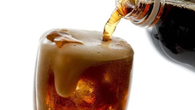 Un hombre murió luego de tomar una botella entera de gaseosa en diez minutos