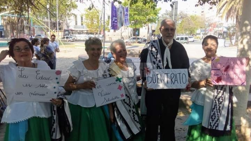 "La vejez tiene que dejar de verse como una enfermedad"