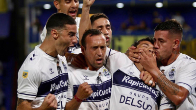 Floja versión de Boca, que cayó ante Gimnasia en La Bombonera