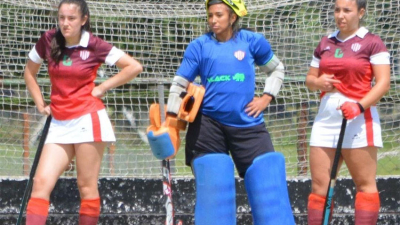 Arquera de hockey que desea ser periodista deportiva