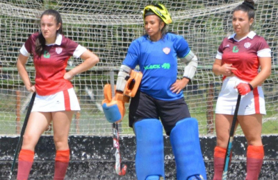 Arquera de hockey que desea ser periodista deportiva