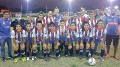 Renovado equipo femenino de fútbol