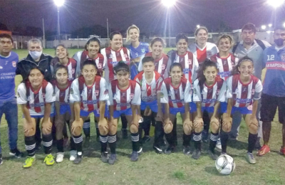 Renovado equipo femenino de fútbol