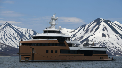 El barco de los 100 millones zarpó de Ushuaia con un ancla "de segunda mano" pero ofrece recompensa por la original