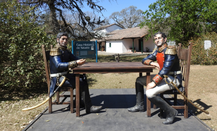 REPRESENTACION DE BELGRANO Y SAN MARTIN.jpg
