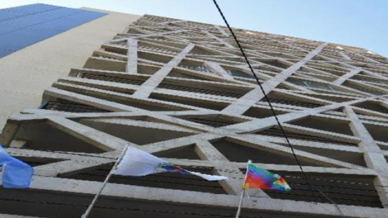 "En lo posible no utilicemos el edificio", la advertencia de Cuesta