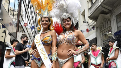 Celebraciones del Carnaval en las provincias con comparsas, shows y concursos