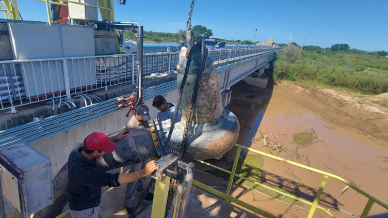 Castelli: casi 60 horas sin agua potable