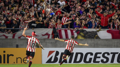 Estudiantes impuso su mística y venció a Bragantino