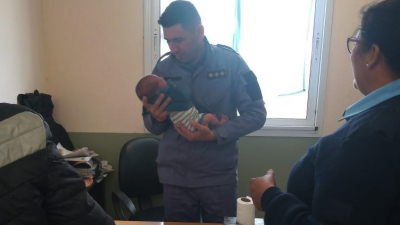 Quitilipi: rescatan a una beba de una semana abandonada en la calle