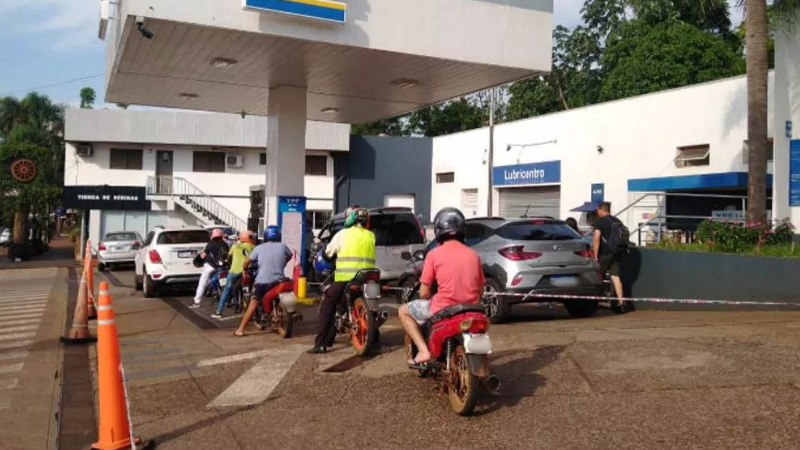 Los aumentos no frenan el contrabando de nafta a Brasil y Paraguay