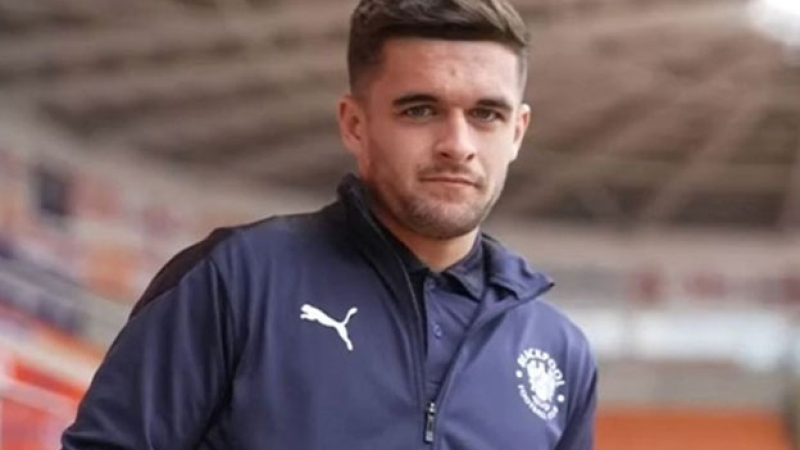 Un futbolista contó públicamente que es gay