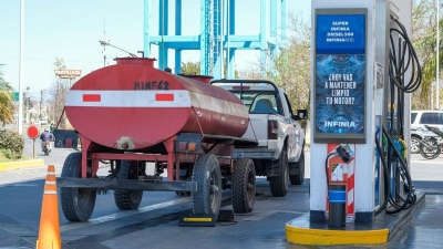 Preocupación porque la escasez de combustible en el interior se prolonga