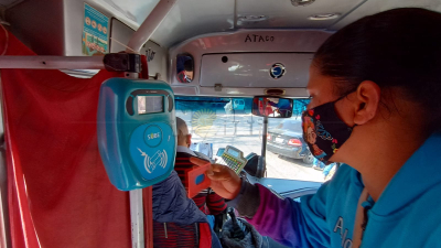 Formalizan la primera de las dos subas del transporte público