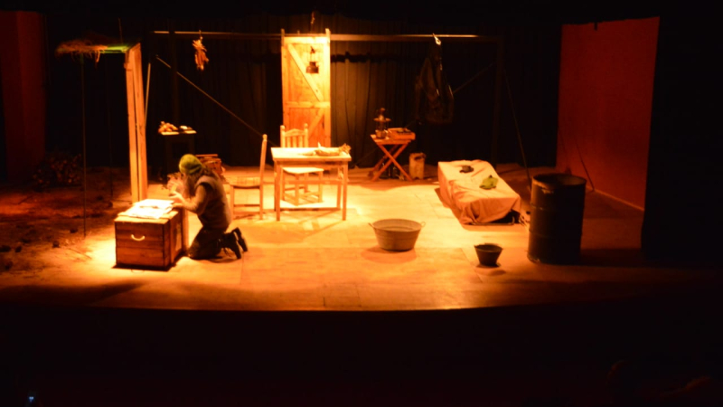 Cuando den las tres..." vuelve a la escena teatral en Tirol