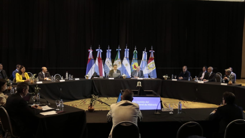 Hidrovía: provincias pedirán al Presidente cambios en la concesión transitoria para incluir obras nuevas