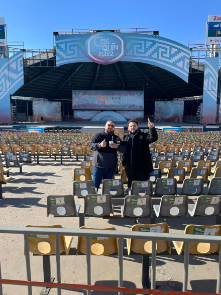 vale el trago en cosquin 2022a.jpg