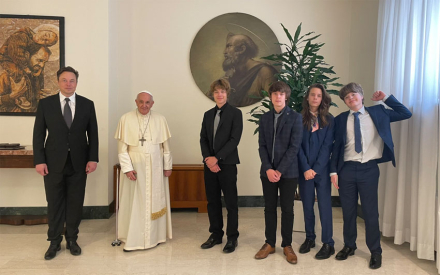 musk-pope.jpg
