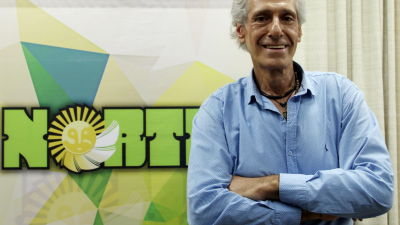 Chiche Barrionuevo en la apertura de la Bienal con homenaje a Fabriciano