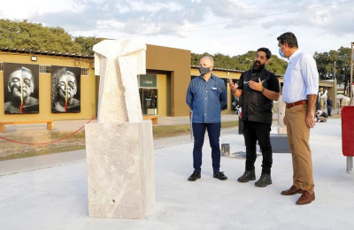 "El corazón de la Bienal tiene como herramienta la política pública"