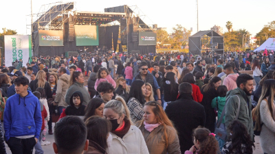 Grilla de espectáculos musicales durante la Bienal de Esculturas