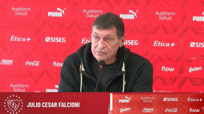 Falcioni: la cláusula, los llamados y el pedido a los hinchas