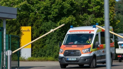 Más de 30 heridos al chocar dos carros de una montaña rusa