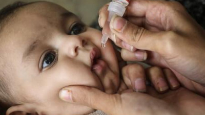 Hallan virus de la polio en aguas residuales de Nueva York