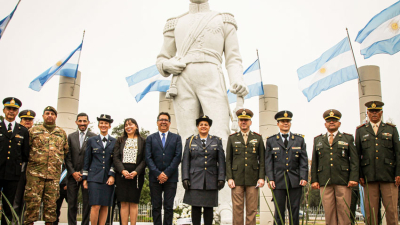 El intendente inauguró el restaurado monumento al Padre de la Patria