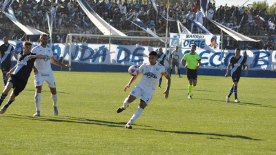 For Ever cayó en Madryn con un gol en el final