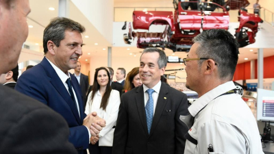El Gobierno Nacional impulsa exportaciones automotrices en acuerdo con empresas y trabajadores