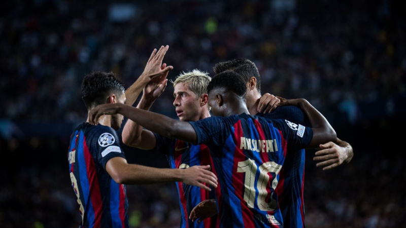 El Barcelona goleó con hat trick de Lewandowski