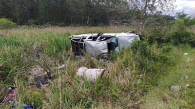 Un fontanense murió tras despistar y volcar con su camioneta