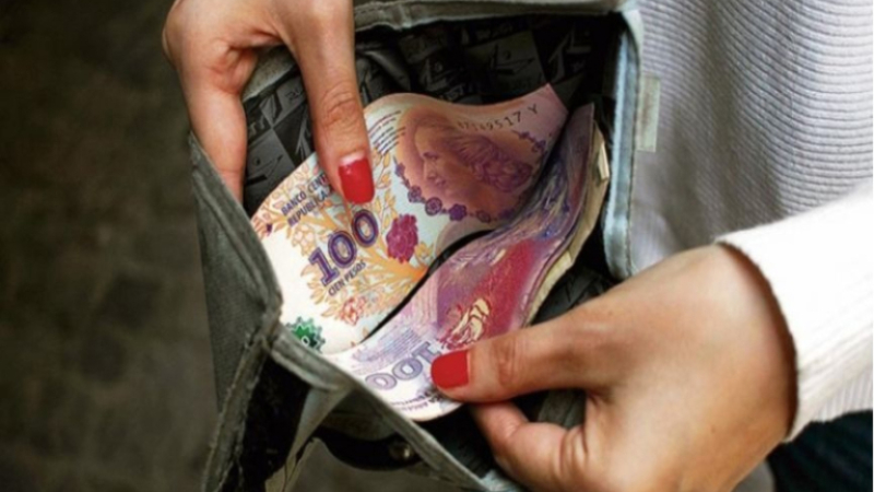 Los salarios privados crecieron en junio, pero las proyecciones no son auspiciosas