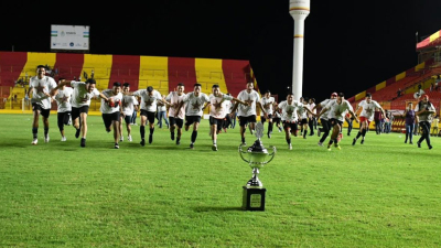 Un grito que se hizo esperar 80 años: ¡Juventud de Tirol, campeón!